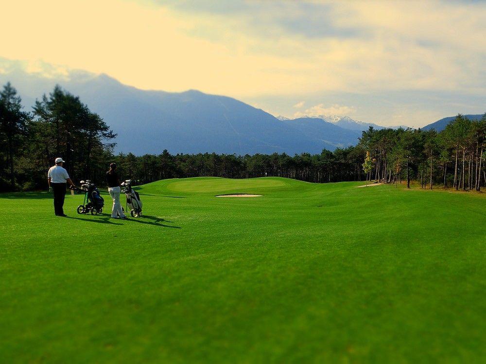 Kaysers Tirolresort - Wohlfuehlhotel Fuer Erwachsene ミエミング エクステリア 写真