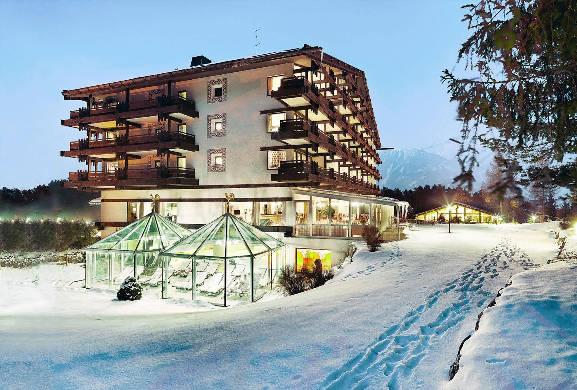 Kaysers Tirolresort - Wohlfuehlhotel Fuer Erwachsene ミエミング エクステリア 写真