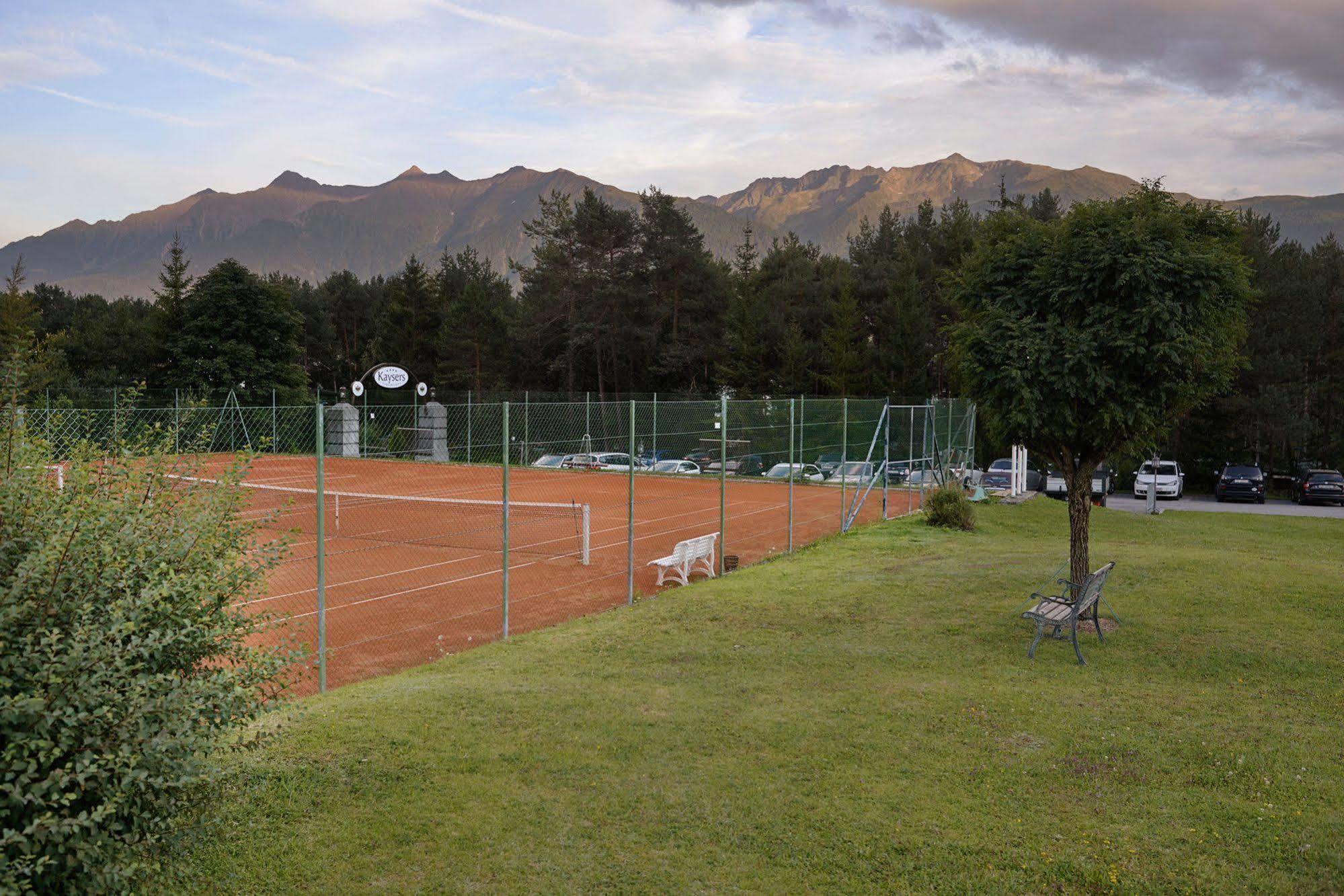 Kaysers Tirolresort - Wohlfuehlhotel Fuer Erwachsene ミエミング エクステリア 写真